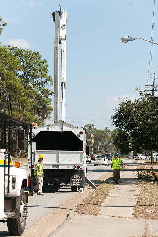 20110221 Wolf Savannah20georgia20utility20crews 001 1